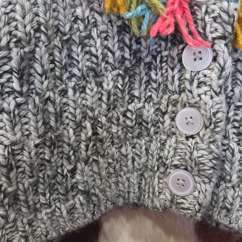 Mimi & Maggie Gray Knit Sweater - Picture 3 of 7